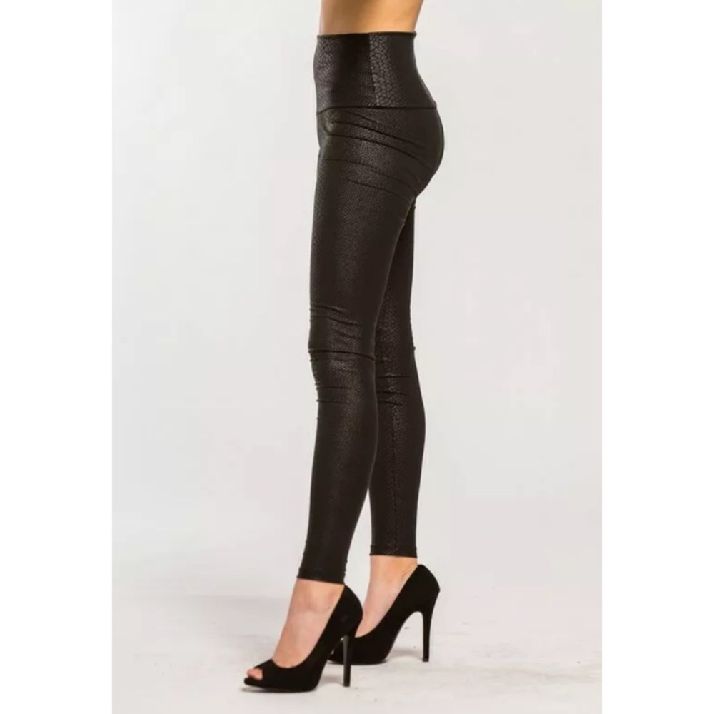 SOLD OUT - Picture 6 of 9